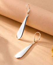 Elegant Silver Teardrop Dangle Earrings