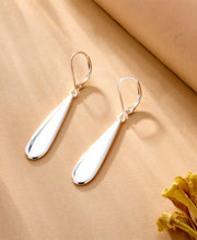 Elegant Silver Teardrop Dangle Earrings