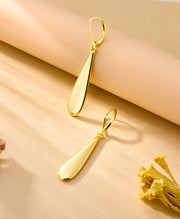 Elegant Silver Teardrop Dangle Earrings